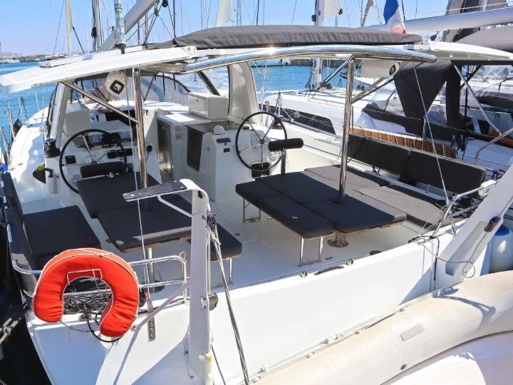 Louez un Jeanneau Sun Loft 47 /7cab à Kos