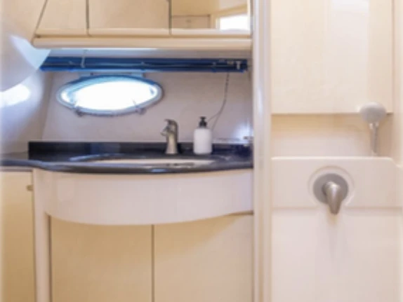 Location Yacht Sunseeker avec permis