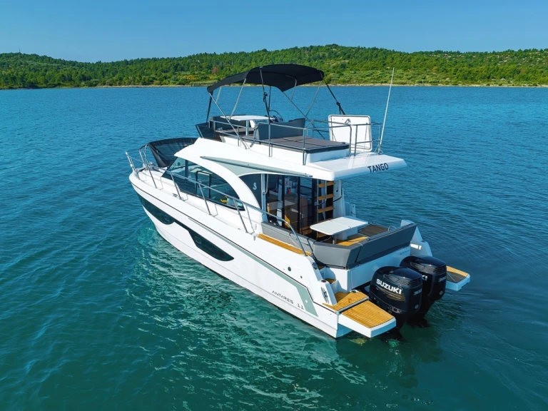 Location bateau Biograd na Moru pas cher Antares 11 FLY