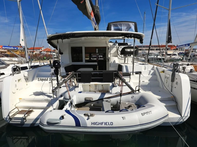 Louer Catamaran avec ou sans skipper Lagoon à Biograd na Moru