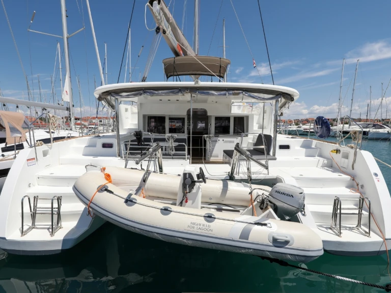 Louer Catamaran avec ou sans skipper Lagoon à Biograd na Moru
