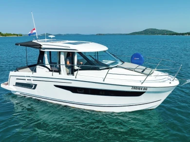 Motorboat rental in Biograd na Moru - Jeanneau Merry Fisher 895