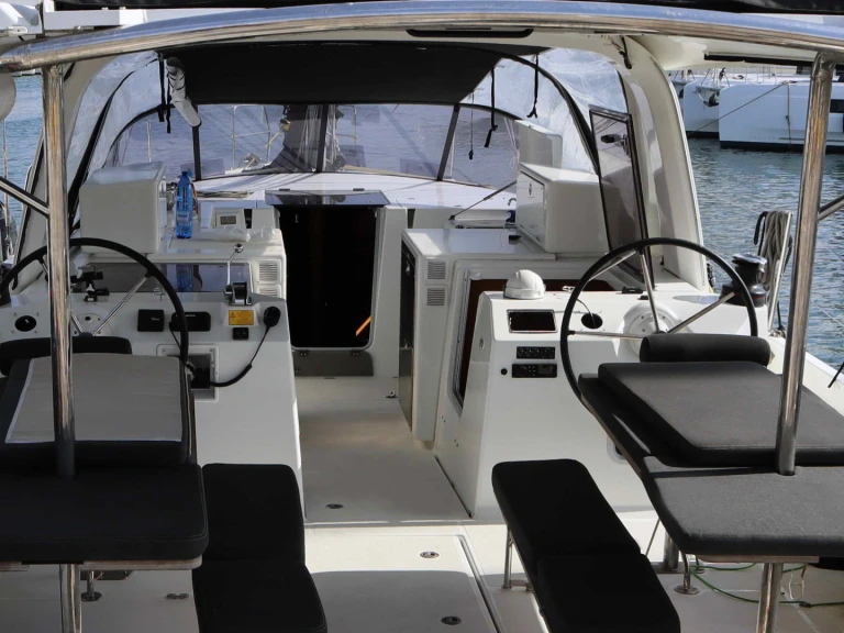 Jeanneau Sun Loft 47 /7cab a louer à Kos