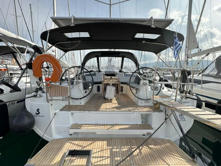 Louer Voilier avec ou sans skipper Bénéteau à Álimos