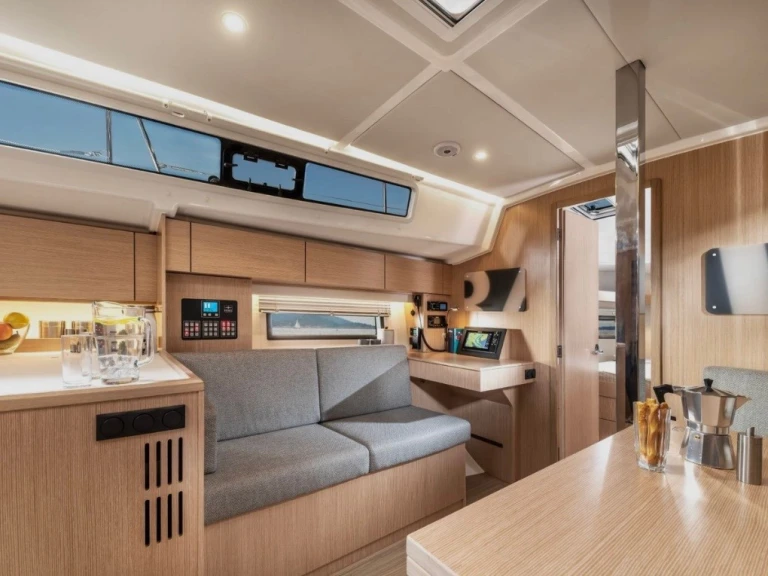 Location bateau Skiathos pas cher Bavaria C42 /3cab