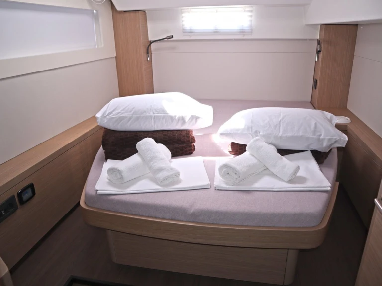 Location bateau Álimos pas cher Lagoon 46/6 cab