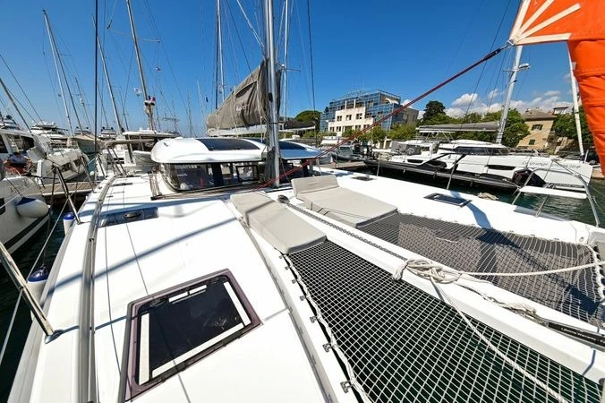 Catamaran à louer à Pula au meilleur prix