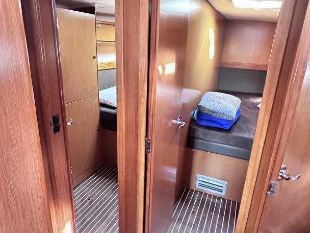 Bavaria Bavaria Cruiser 56 /6cab a louer à Álimos