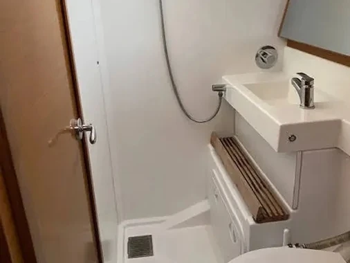 Louez un Jeanneau Sun Odyssey 440 (4cab) à Paros (Ile)