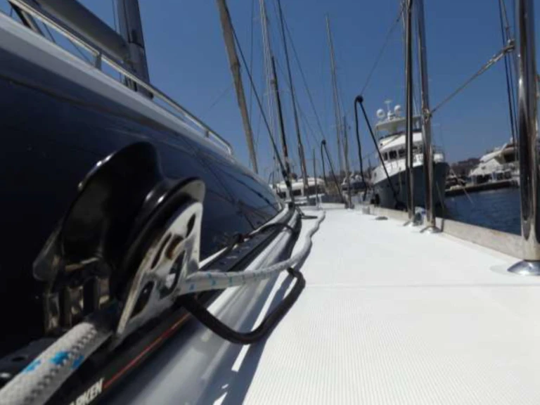 Louez un Jeanneau Jeanneau 53 /6cab à Kalkara