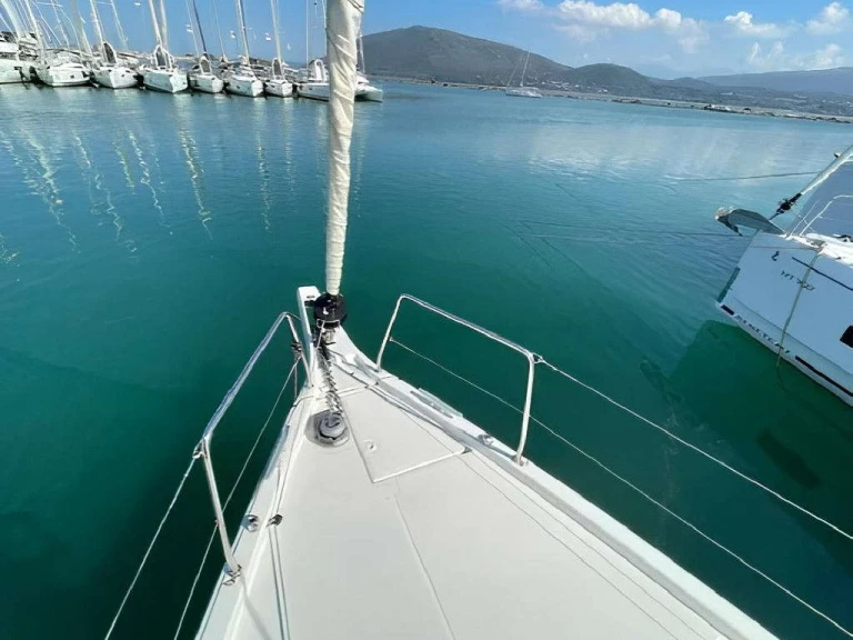 Location bateau Bénéteau Oceanis 40.1 à Lefkáda sur Samboat