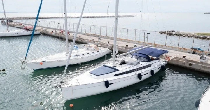 Location bateau Bavaria Bavaria Cruiser 46 /4cab à Volos sur Samboat