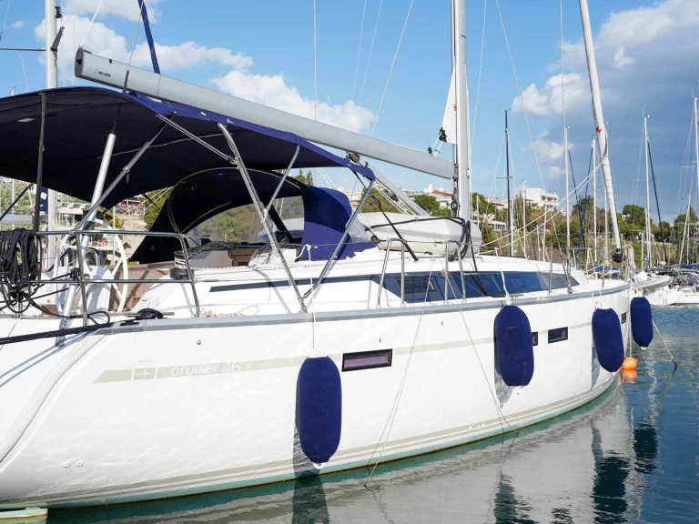 Bavaria Bavaria Cruiser 46 /4cab a louer à Volos