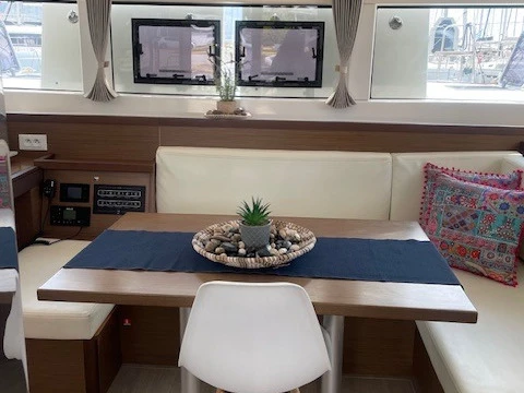 Location à Álimos - Lagoon Lagoon 40/4 cab sur SamBoat