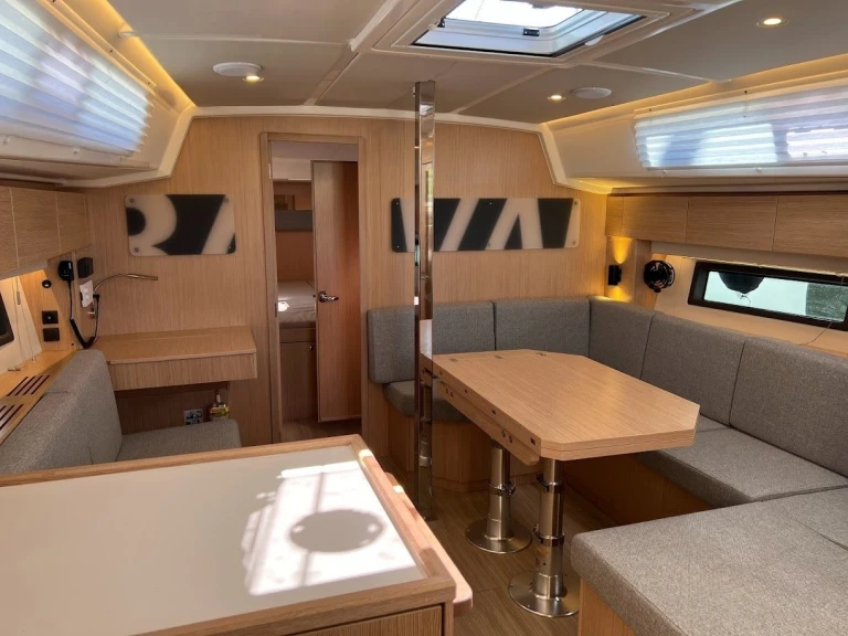 Location à Gouviá - Bavaria Bavaria C42 /3cab sur SamBoat