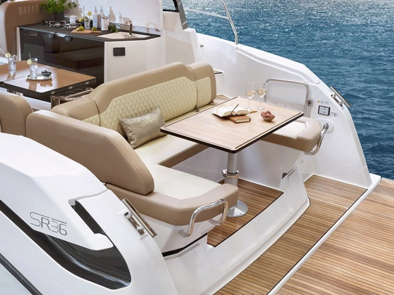 Location bateau Punat pas cher Bavaria SR36 Hard Top