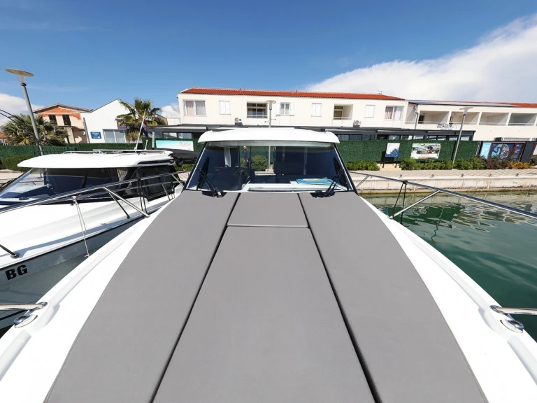 Bateau à moteur à louer à Biograd na Moru au meilleur prix