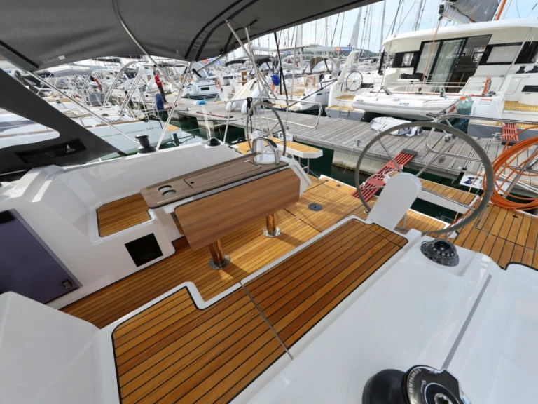Location bateau Biograd na Moru pas cher Bavaria C38