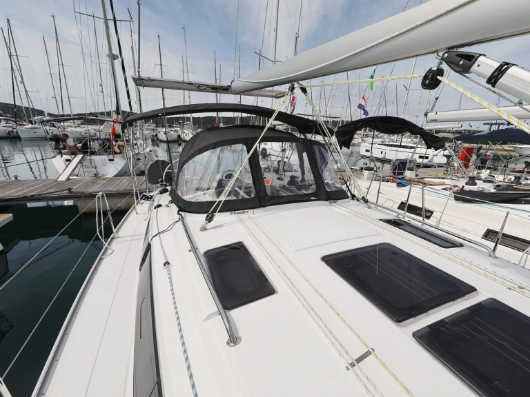 Location bateau Bavaria Cruiser 37 à Biograd na Moru sur Samboat