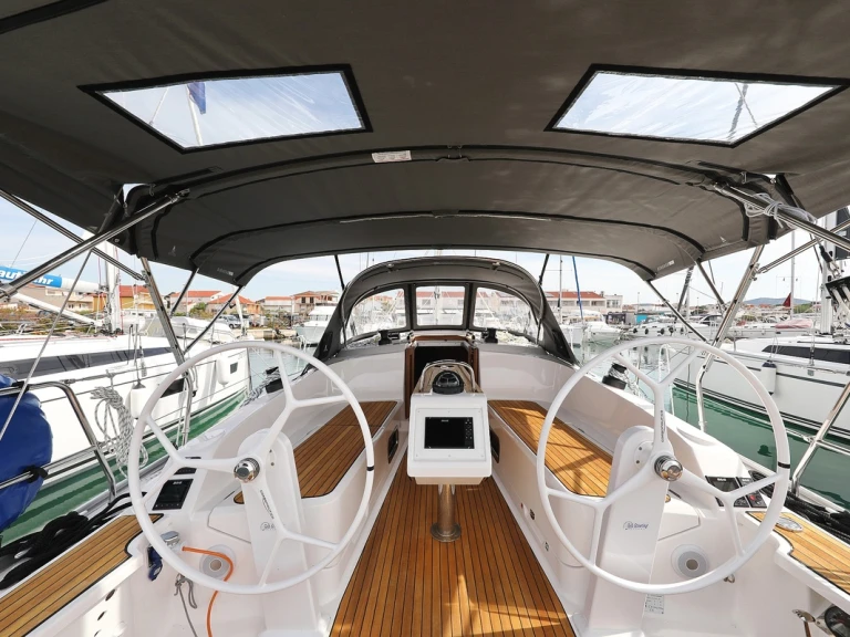 Location bateau Bavaria Cruiser 37 à Biograd na Moru sur Samboat