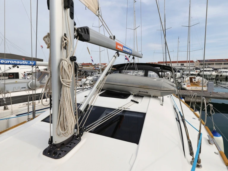 Elan Impression 45.1 a louer à Biograd na Moru