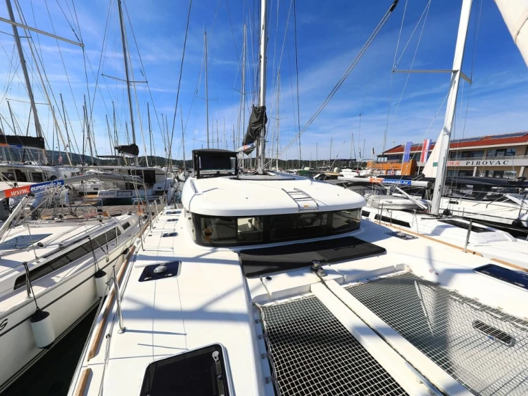 Location bateau Lagoon Lagoon 40 à Biograd na Moru sur Samboat