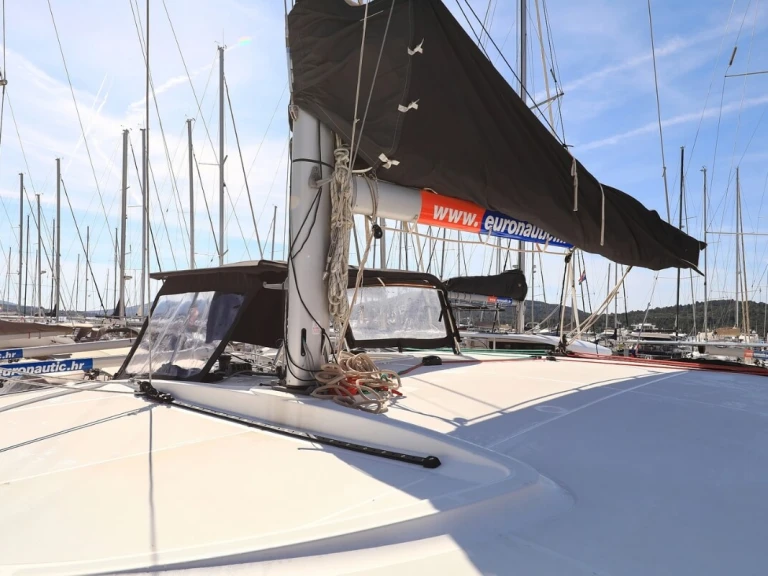 Louer Catamaran avec ou sans skipper Lagoon à Biograd na Moru