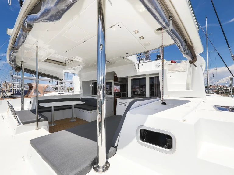 Catamaran à louer à Biograd na Moru au meilleur prix