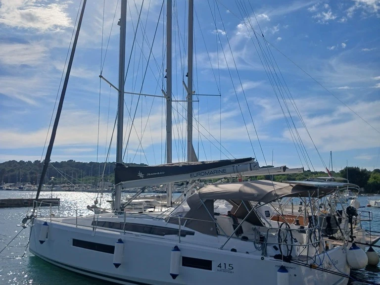 Jeanneau Sun Odyssey 415 a louer à Split
