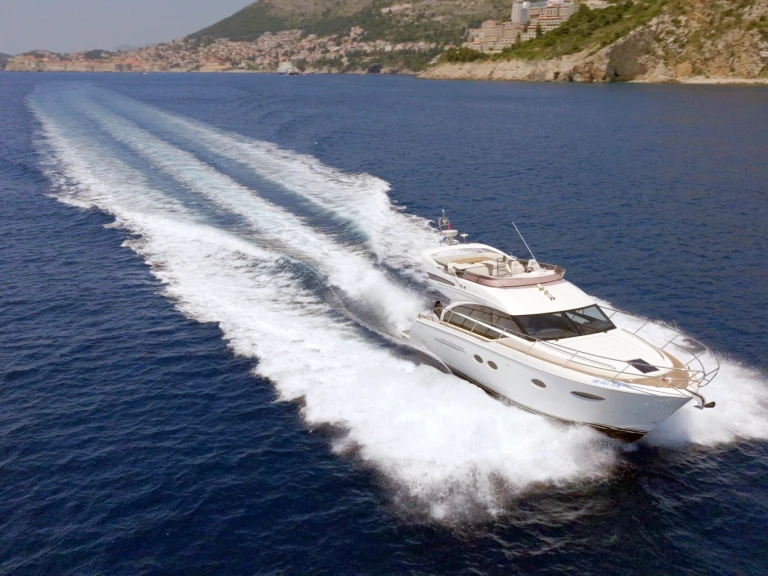 Location Bateau à moteur Princess avec permis