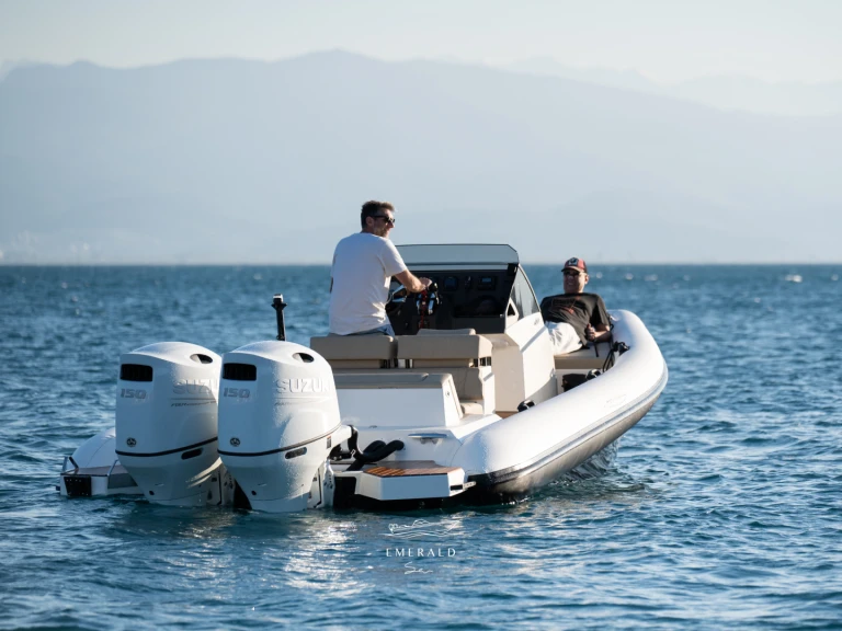 Louer Semi-rigide avec ou sans skipper Technohull à Corfou