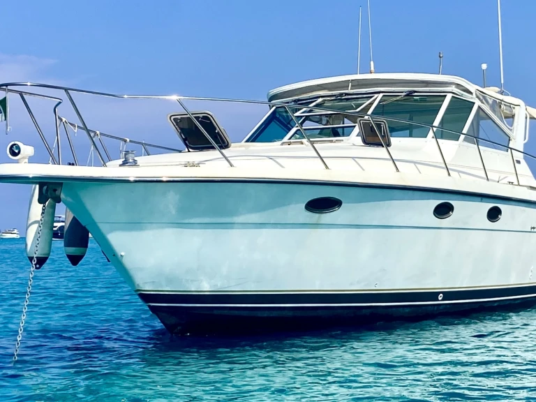 Location Bateau à moteur Tiara avec permis