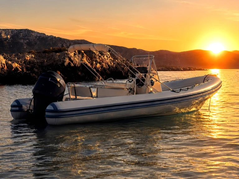 Louez un Joker Boat Clubman 23 à Saint-Cyr-sur-Mer