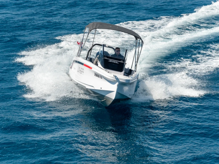 Louez un Axopar 22 Spyder à Trogir