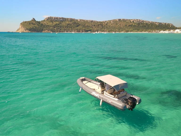 Location à Cagliari - Bwa Sport 22 GT sur SamBoat