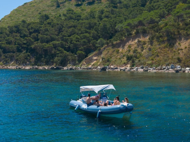 Location bateau Bwa Sport 22 GT à Cagliari sur Samboat
