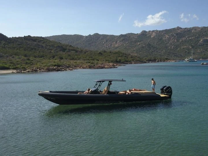 Louez un Bernico Rxp13 à Baie de Figari