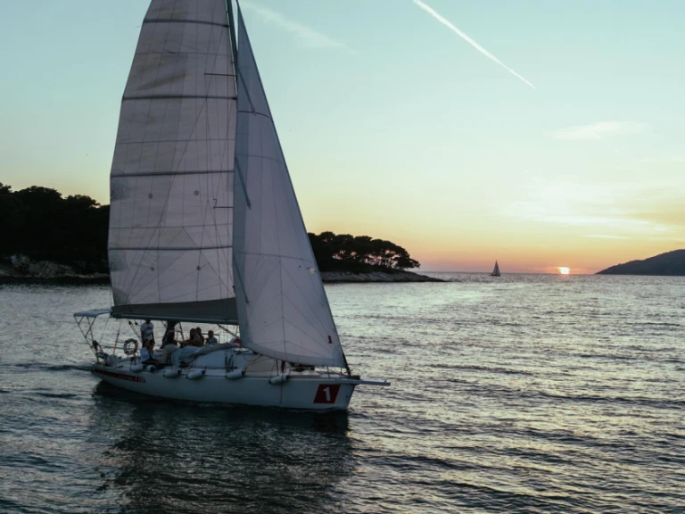 Location bateau Hvar pas cher Jod 35