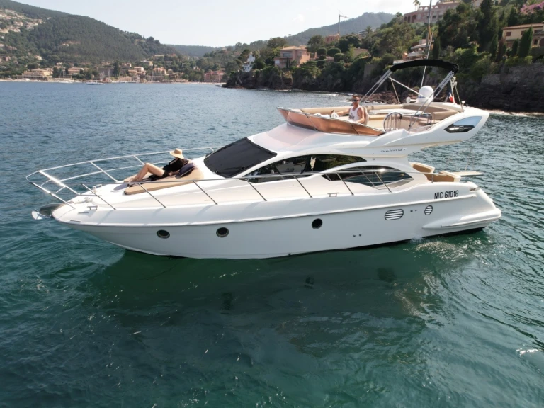 Location à Mandelieu-la-Napoule - Azimut Azimut 43 Fly sur SamBoat