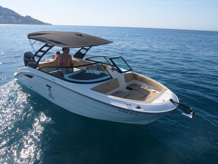 Bateau à moteur à louer à Roses au meilleur prix