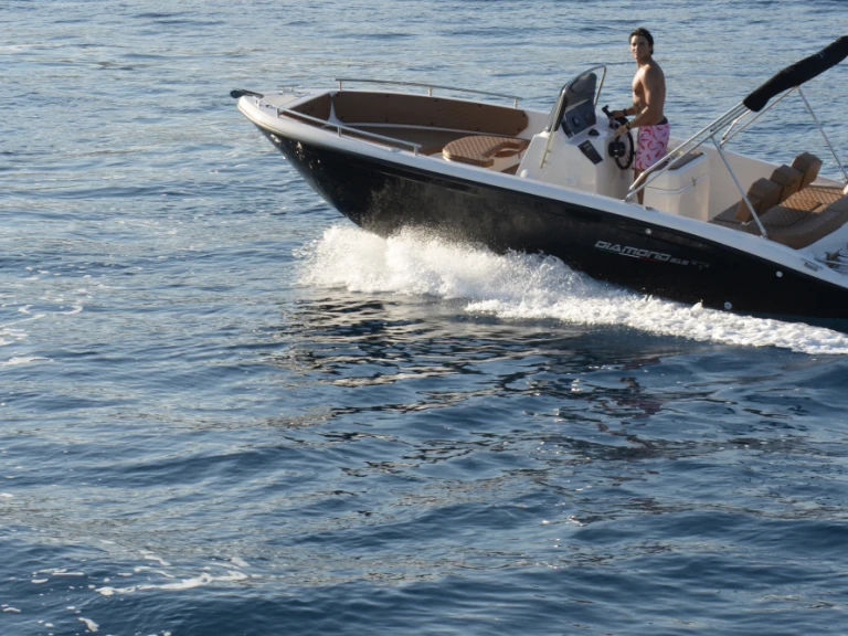 Louer Bateau à moteur avec ou sans skipper Trimarchi à Santa Margherita Ligure