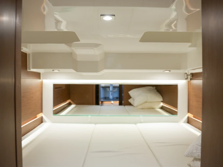 Location Bateau à moteur à Dubrovnik - Jeanneau Cap Camarat 10.5 WA