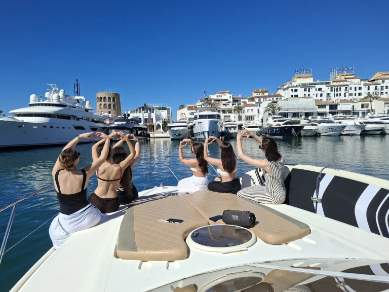 Location à Marbella - Princess v45 sur SamBoat