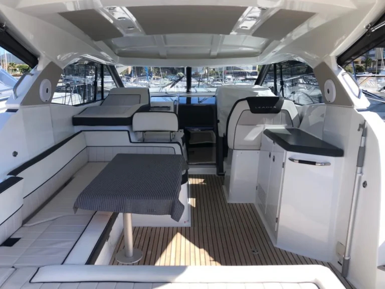 Location à Sainte-Maxime - Jeanneau Leader 36 sur SamBoat