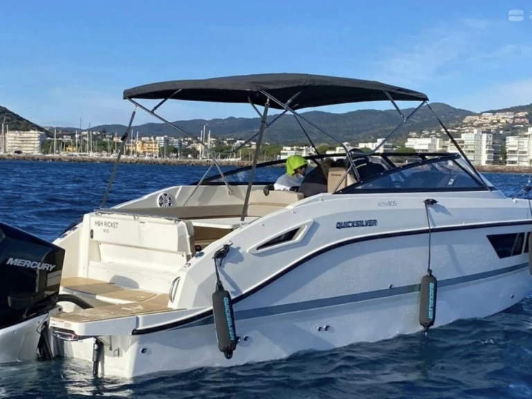 Location Bateau à moteur à La Rochelle - Quicksilver Activ 805 Cruiser
