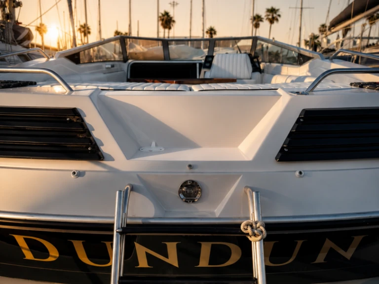 Location bateau Sunseeker Monterey 27 à Port Olympique de Barcelone sur Samboat