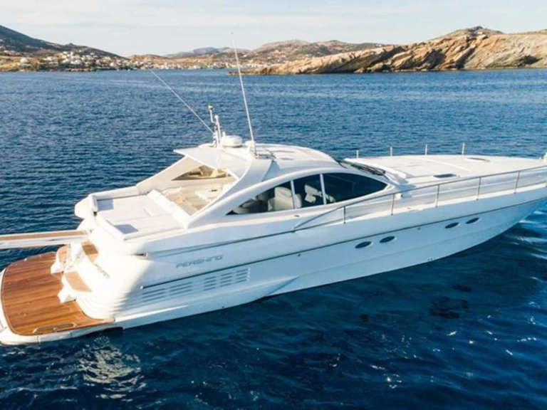 Louer Yacht avec ou sans skipper Pershing à Kalo Livadi