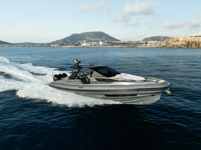 Location bateau Poltu Quatu pas cher Salpa Soleil 52