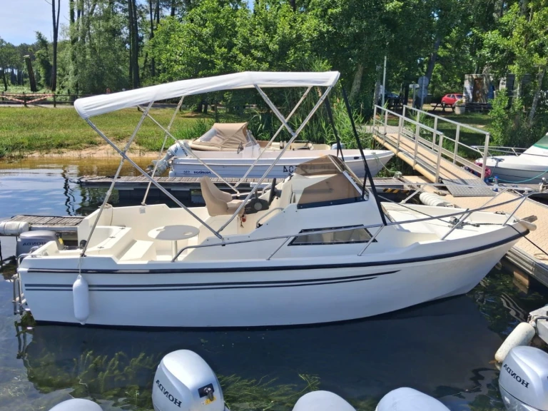 Location Bateau à moteur à Sanguinet -  -