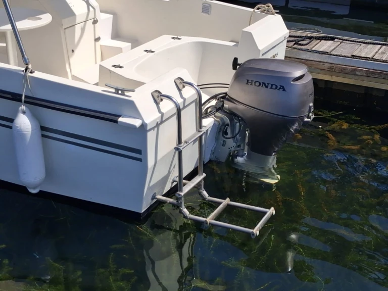 Bateau à moteur à louer à Sanguinet au meilleur prix